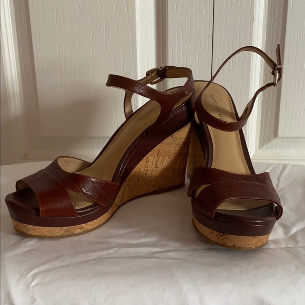 Antonio Melani brown wedges